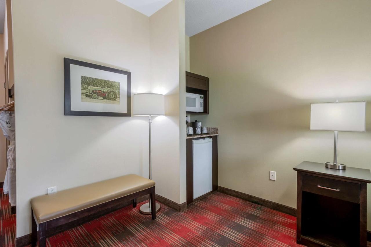 Best Western Plus Red Deer Inn & Suite Dış mekan fotoğraf